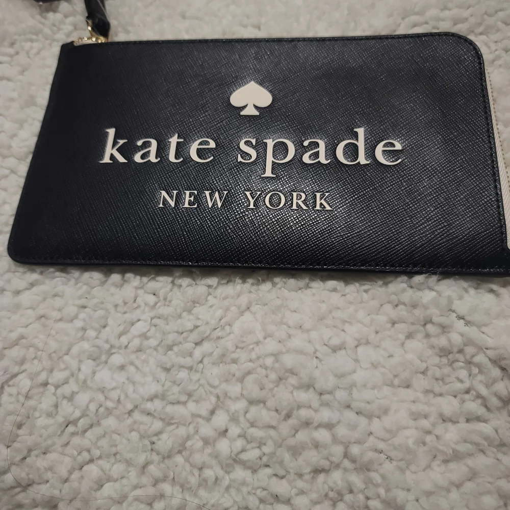 NWT kate spade Black Clutch - Picture 1 of 3